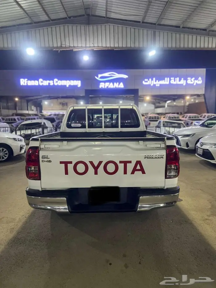 تويوتا هايلوكس غمارتين بنزين2022 3