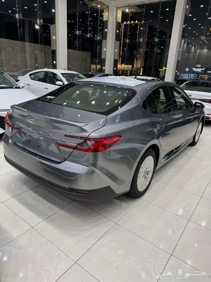 تويوتا كامري م 2025 LE بنزين - سعودي 3