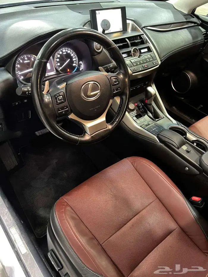 لكزس NX200 2016 فل كامل ( عبداللطيف جميل ) 6