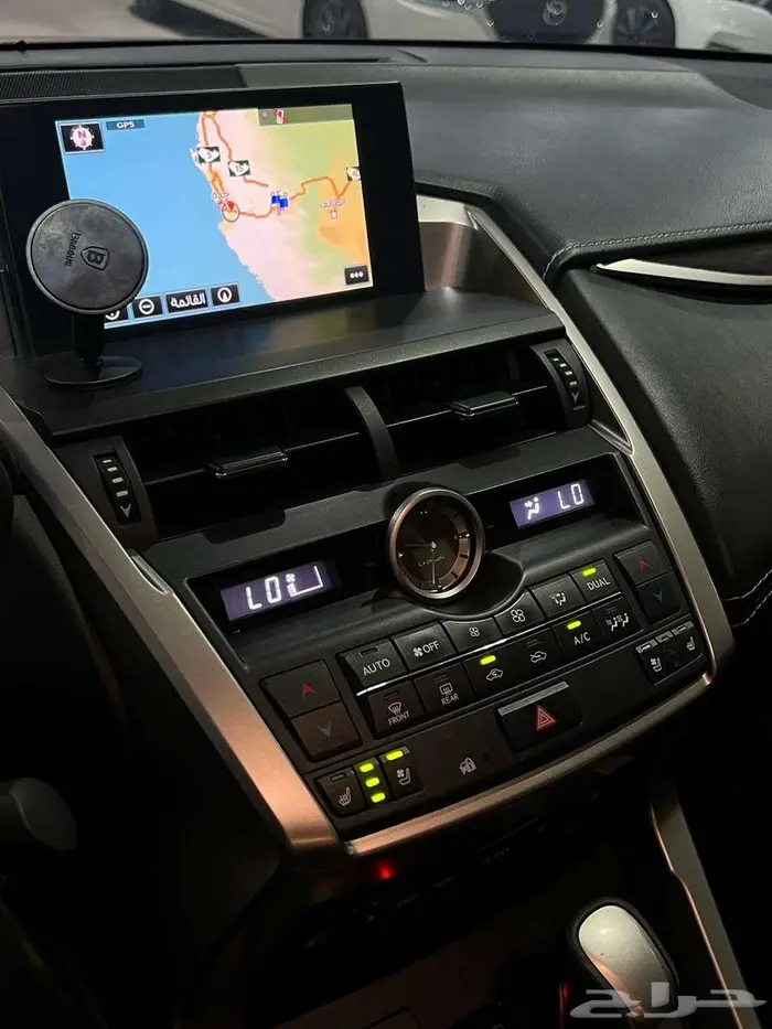 لكزس NX200 2016 فل كامل ( عبداللطيف جميل ) 8