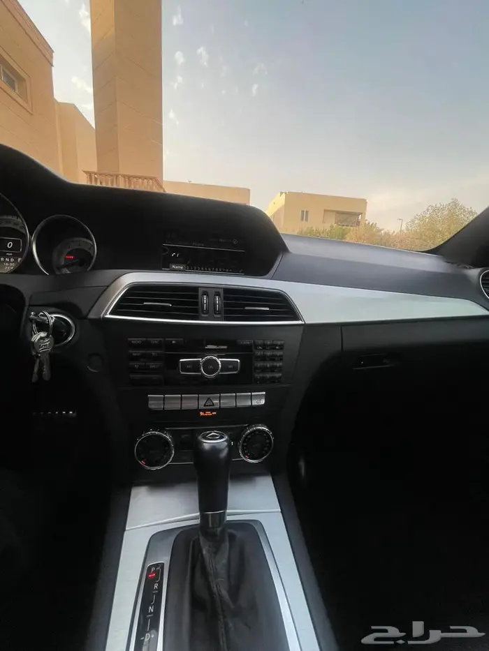 سيار مرسيدس سي 350 كوبيه 2012 9