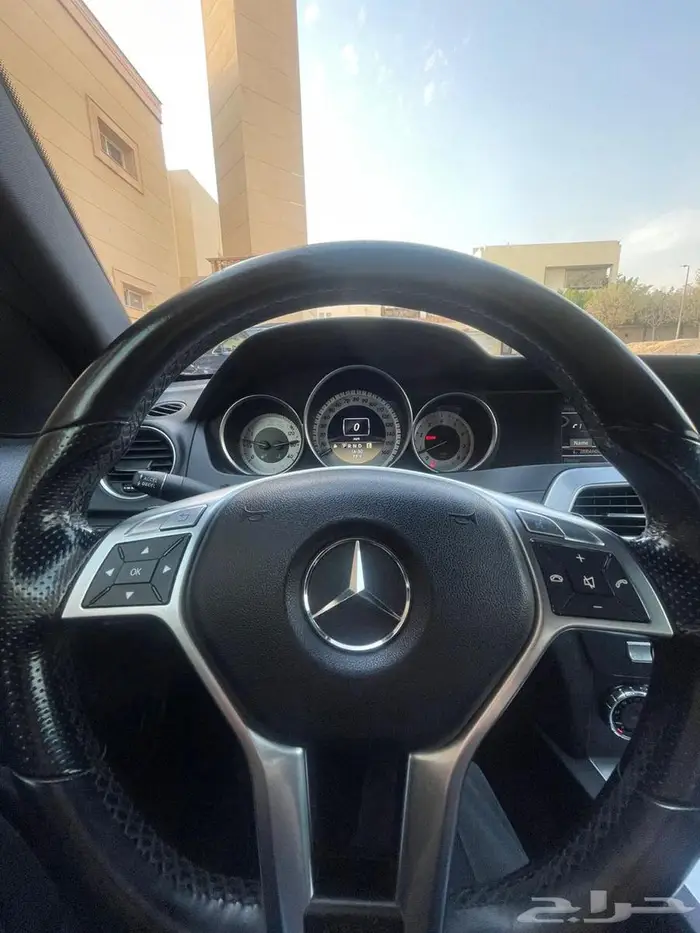 سيار مرسيدس سي 350 كوبيه 2012 10