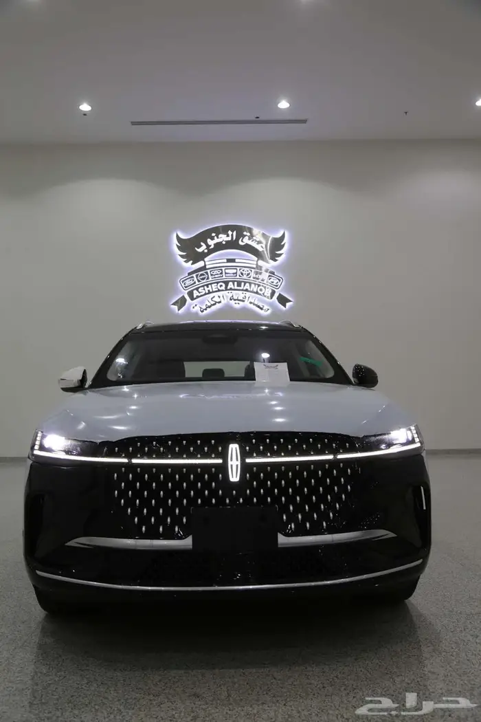 لينكون نوتيلوس 2024 ألوان أسود   رصاصي ب221 950 بالضريبة 1
