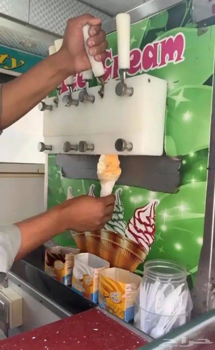 للبيع سياره ايسكريم 1