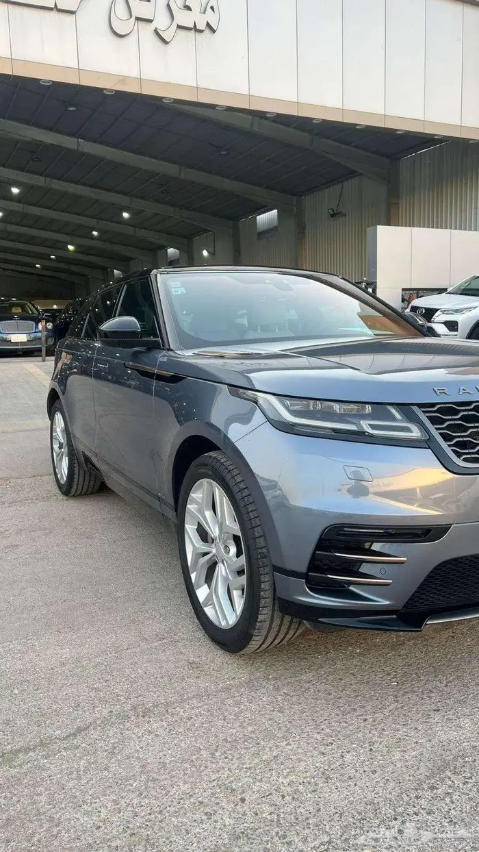 رنج روفر فيلار موديل 2018 - معرض خلف للسيارت 2