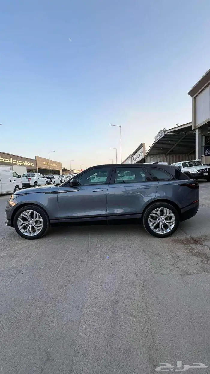 رنج روفر فيلار موديل 2018 - معرض خلف للسيارت 3