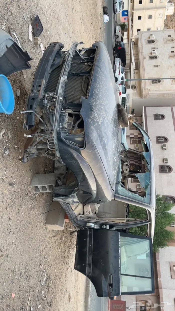 جيب لكزس 2001 تشليح 1