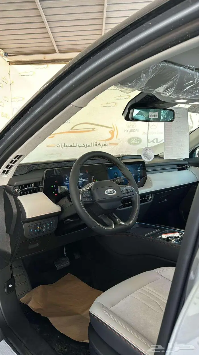 فورد تورس فل كامل فئة تيتانيوم سعودي 2026 4