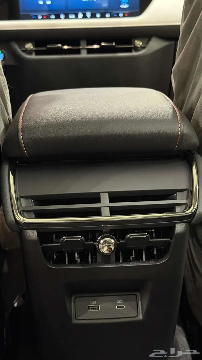 تورس تيتانيوم لون أسود 2026 12