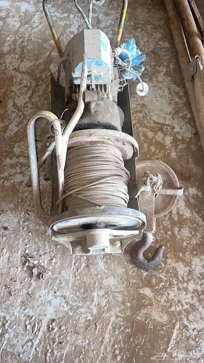 ونش لرفع مواد البناء index