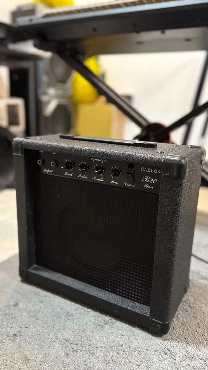 للبيع سماعة بيس Carlos B20 Bass Amplifier 1