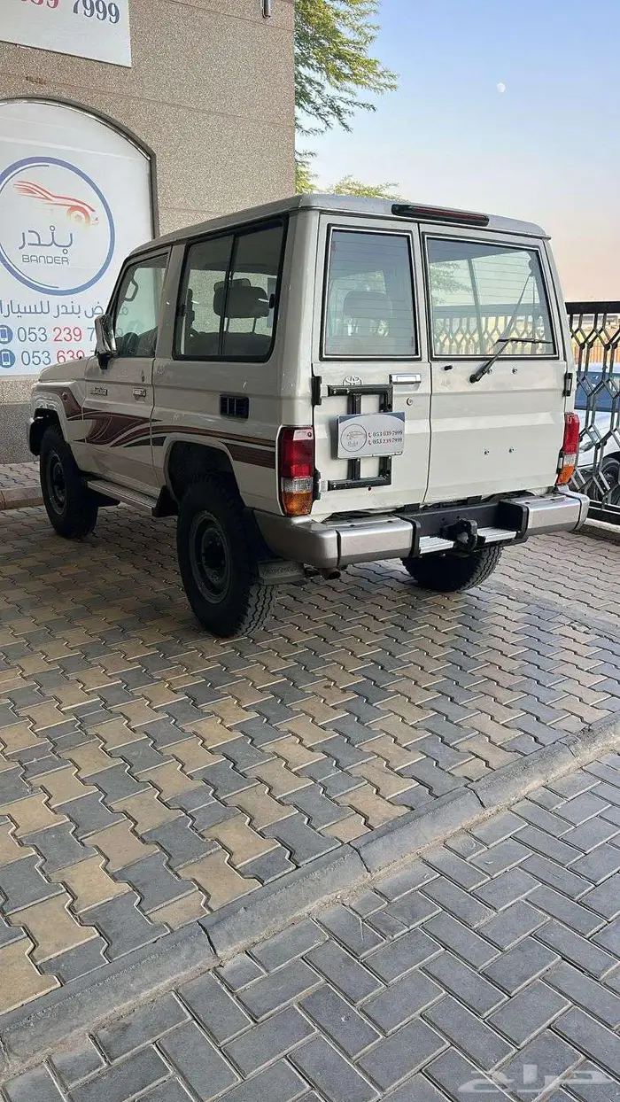 تويوتا ربع 2010 ابيض 4