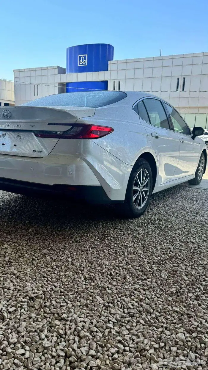 عرض خاص كامري E ستاندر هايبرد2025 سعودي 105 6