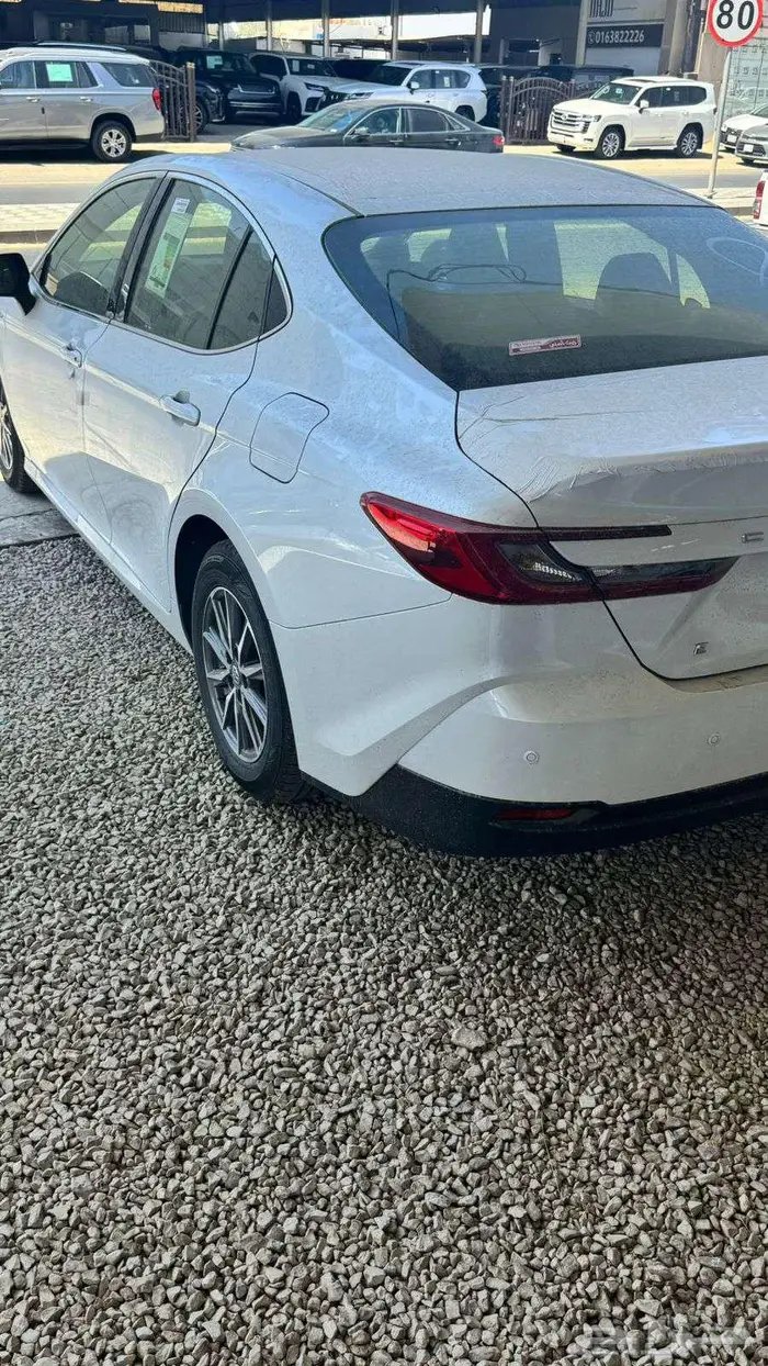 عرض خاص كامري E ستاندر هايبرد2025 سعودي 105 4