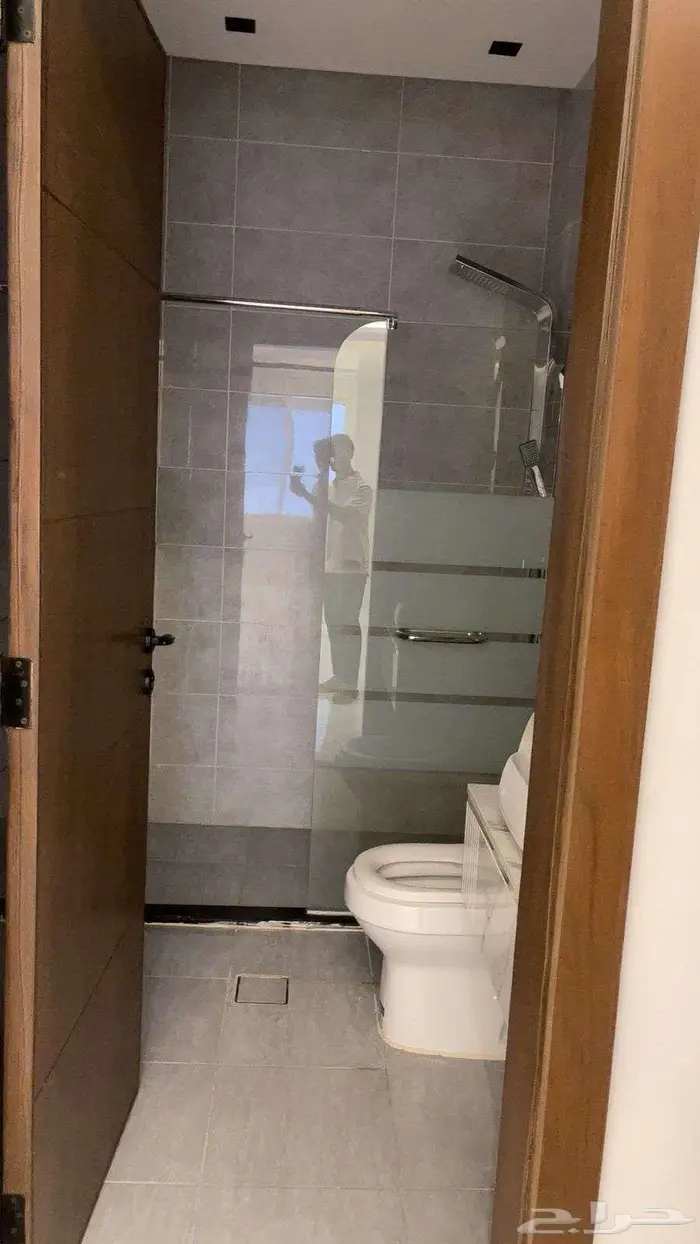 للبيع شقة مميزة بحي الواحة مقابل بوليفارد الواحة 11