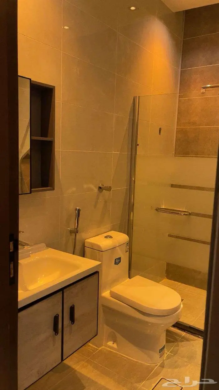 للبيع شقة مميزة بحي الواحة مقابل بوليفارد الواحة 10