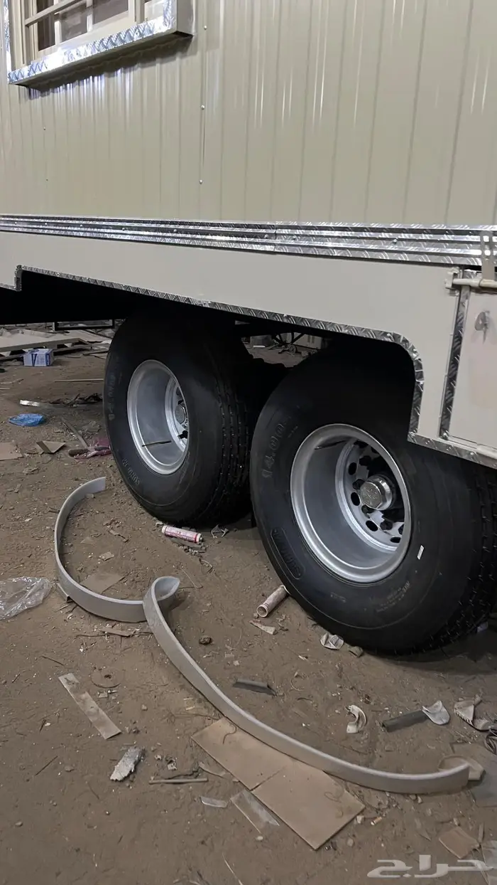 كرفان شيكنو 16 متر جنط 20 مطبخ وسط 2