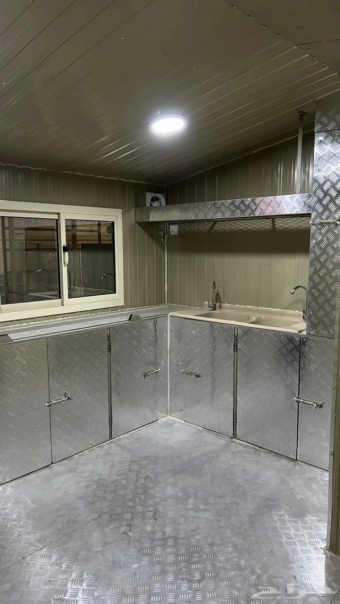 كرفان شيكنو 16 متر جنط 20 مطبخ وسط 14