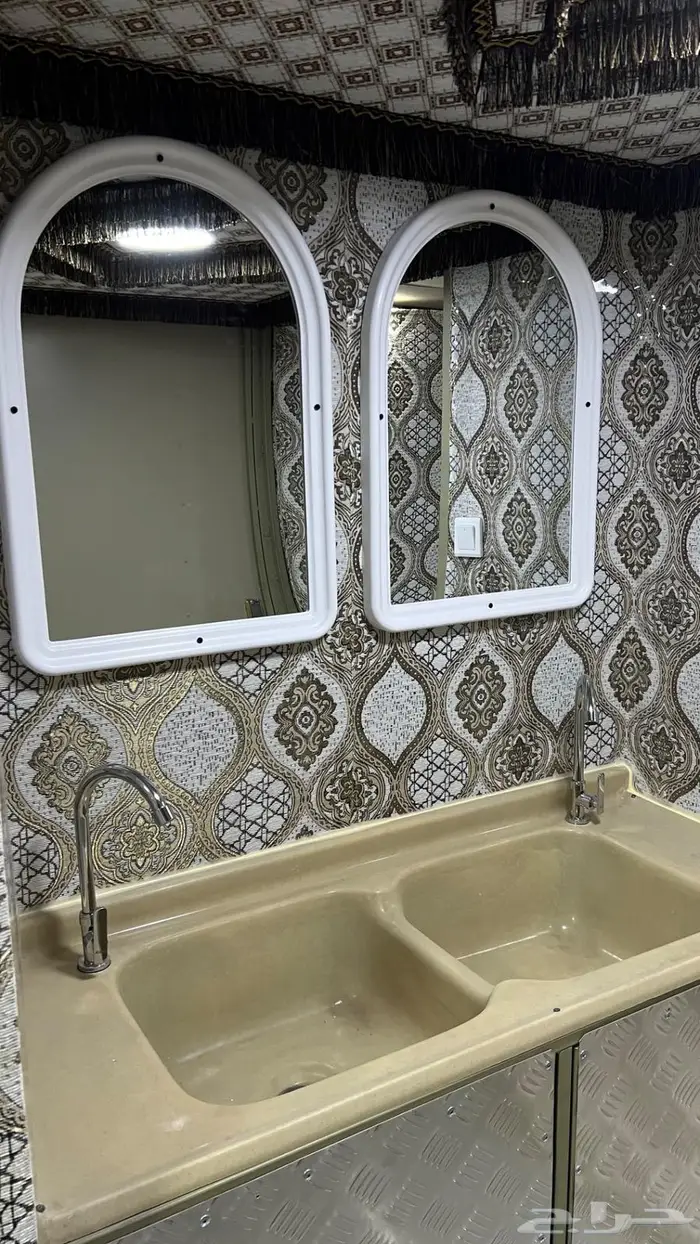 كرفان شيكنو 16 متر جنط 20 مطبخ وسط 15