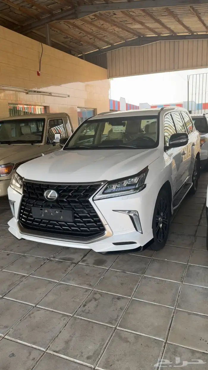 للبيع جيب لكزس 2021 1