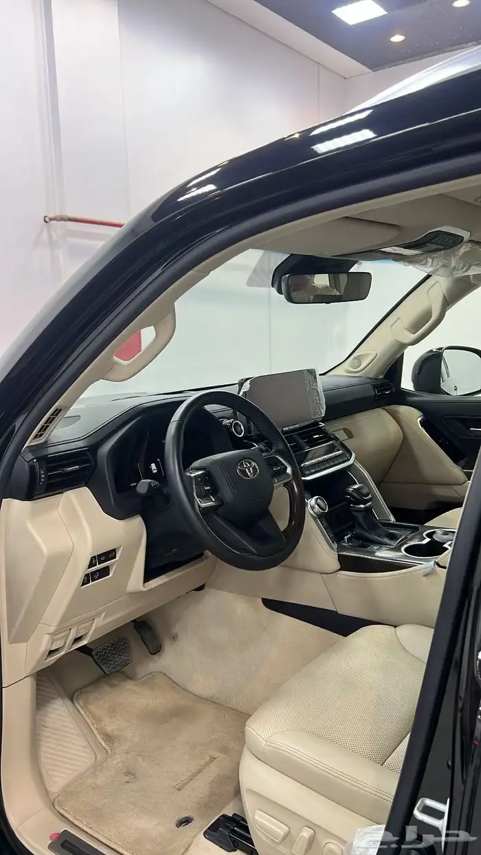 جيب لاند كروزر 2025 2