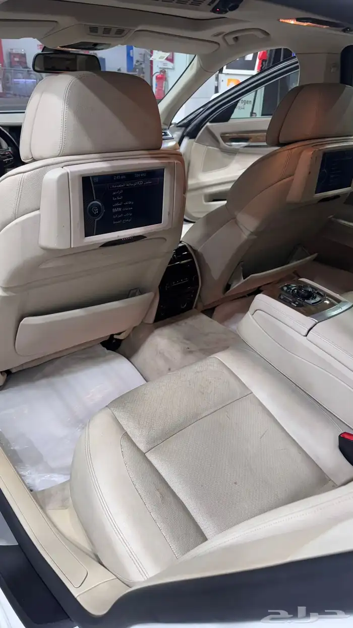 بي إم دبليو ( الفئة السابعة ) 2011 9