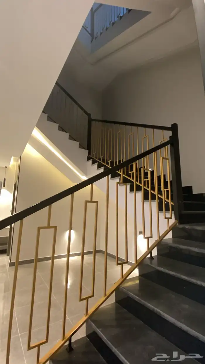 لل مودرن للبيع 4