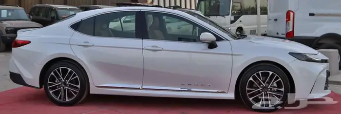 تويوتا كامري قراندي بنزين 2025 سعودي مبيعات البنوك 3