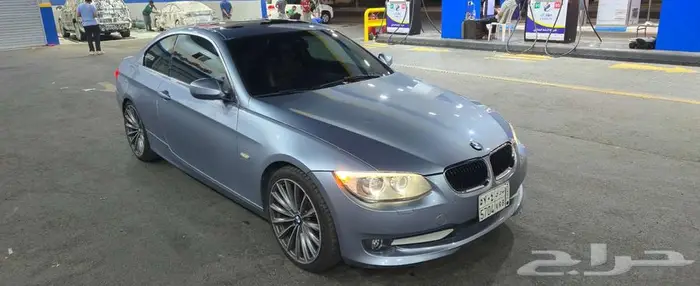 BMW 325i كوبية 2011 نظيفه جدا 8