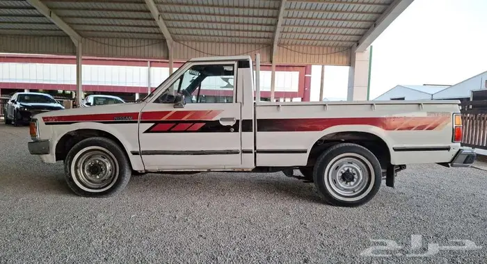 نيسان ددسن بكب غماره قير عادي 1985 4