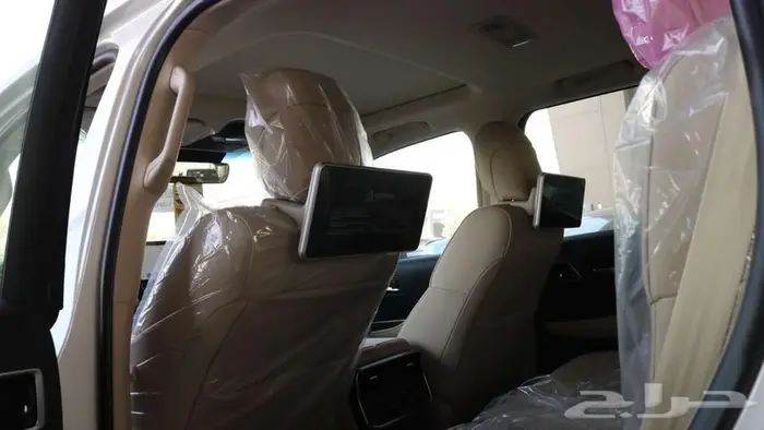 تويوتا لاندكروزر ( GXR-S ) 2025 كويتي 6