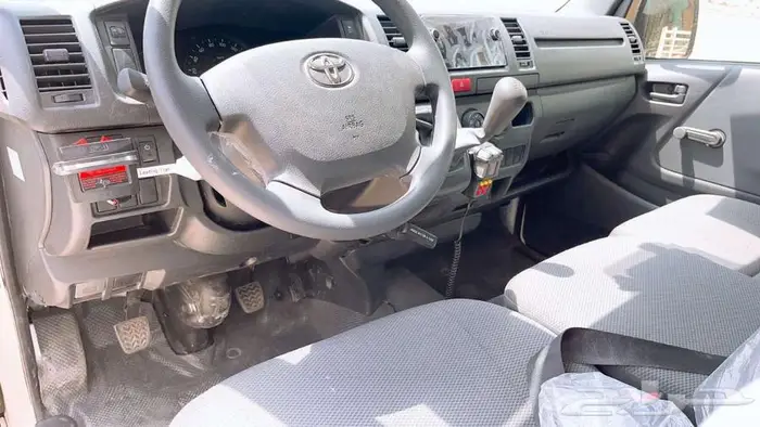 تويوتا هايس إسعاف 2025   سقف منخفض 4