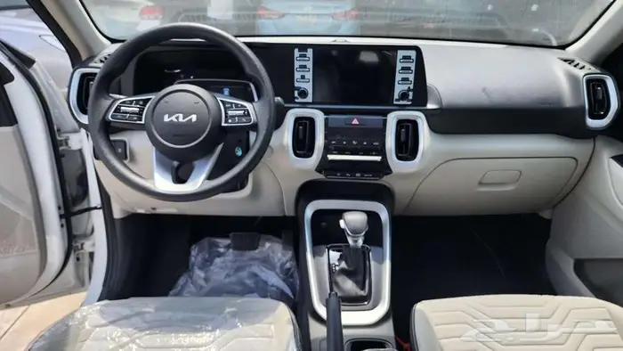 كيا سونيت GL موديل 2024 عروض وتخفيضات القيادة للسيارات 5