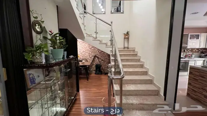 شقة مؤثثة للإيجار   حي حطين 7