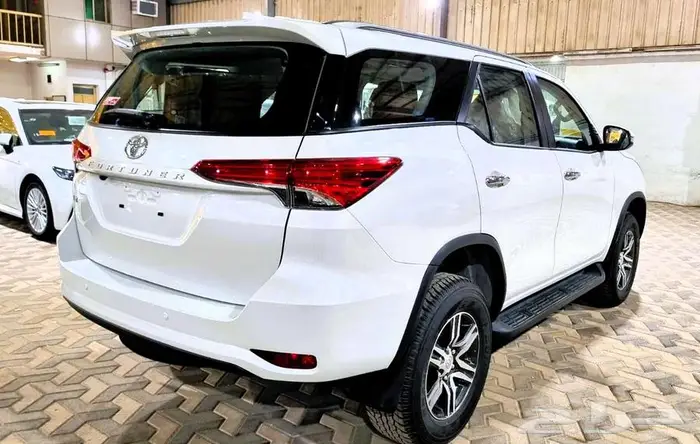 تويوتا فورتشنر GX2 بنزين 4سلندر 2025 كاش - تقسيط 2