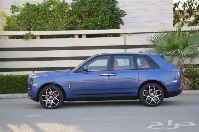 رولز رويس كولينان Black Badge موديل 2021 ناغي على الضمان 7