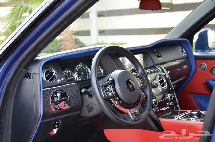 رولز رويس كولينان Black Badge موديل 2021 ناغي على الضمان 19