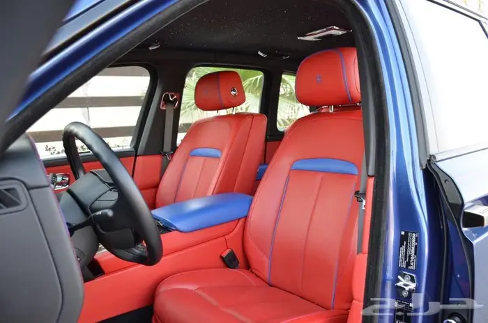 رولز رويس كولينان Black Badge موديل 2021 ناغي على الضمان 17