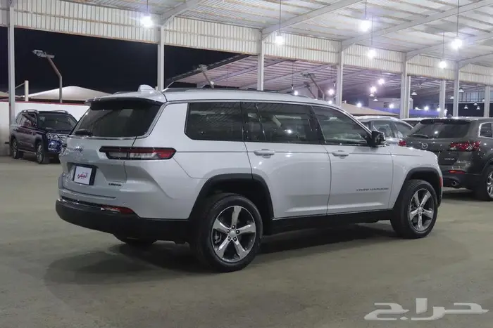 جراند شيروكي 2022 فل كامل ليميتد 7