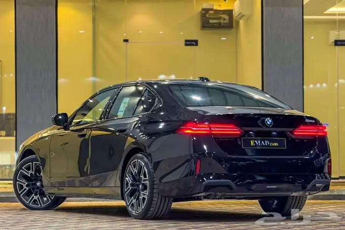BMW 520 M KIT 2025 اسود خليجي زيرو 3