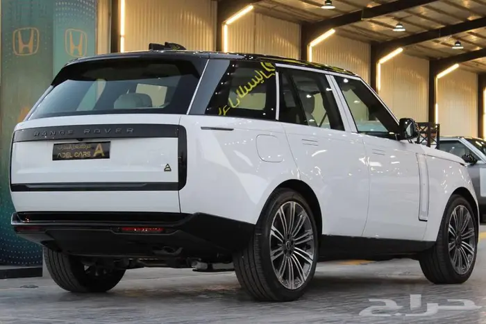 رينج روفر اوتوبيوقرافي 2025 ضمان الناغي صيانة مجانية 60 الف 4