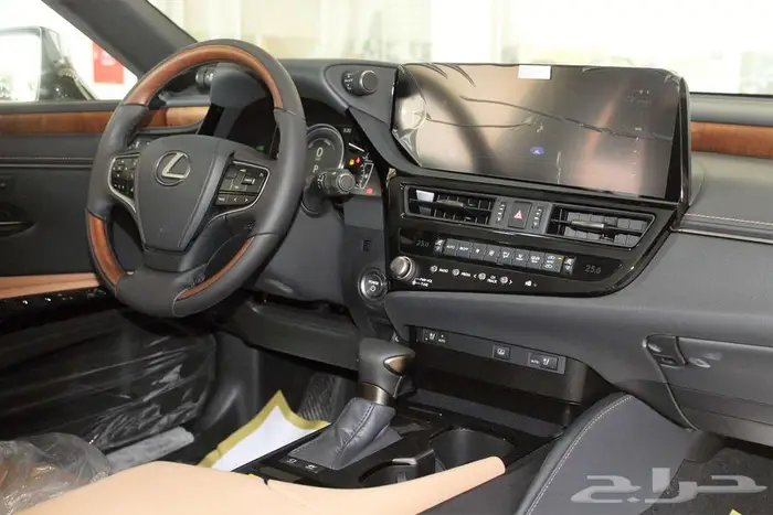 لكزس - ES 300 - BH - نص فل - خليجي - هايبرد - 2025 16