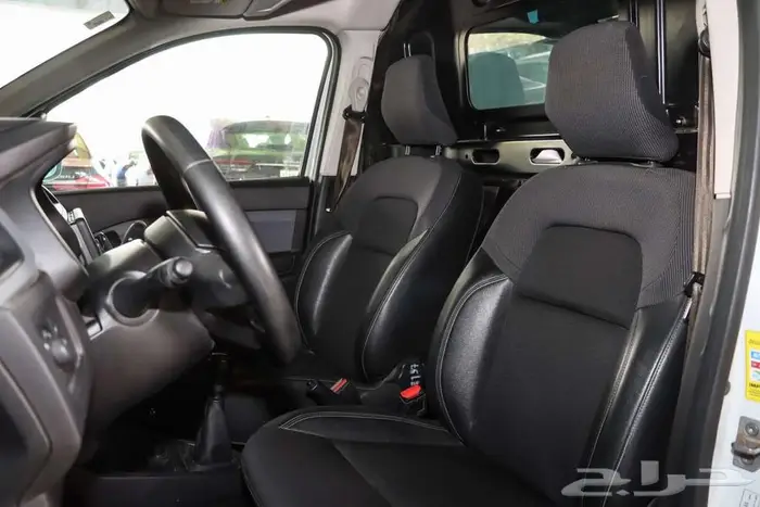 فان رينو 2023 ديزل 10