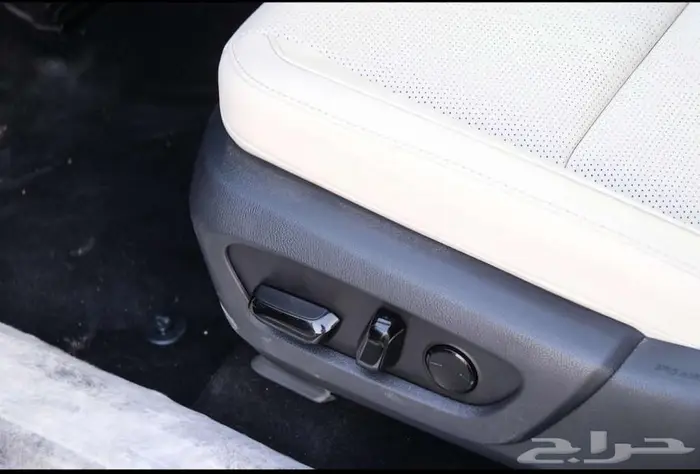 لكزس RX 2025 جديده 6