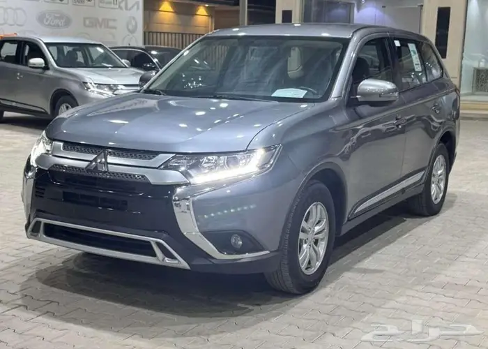 ميتسوبيشي أوتلاندر2022 1