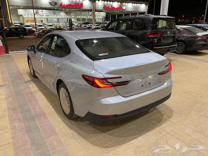 تويوتا كامري اي بلس هايبرد 2025 سعودي 3