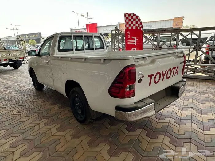 تويوتا هايلكس غماره ديزل GL بدون دبل ماكينه 2.4 موديل 2025 3