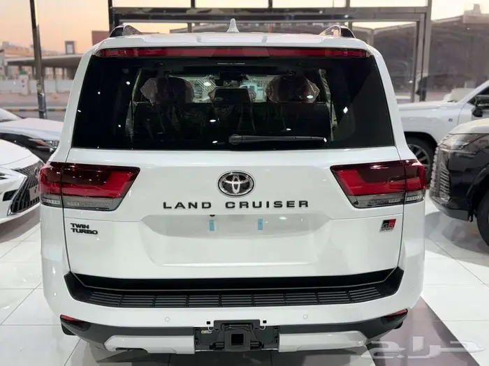 تويوتا لاندكروزر GR بنزين 2025 5