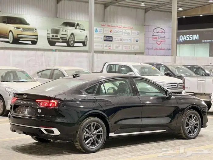 فورد امبيانتي وتريند وتيتانيوم 2026 14