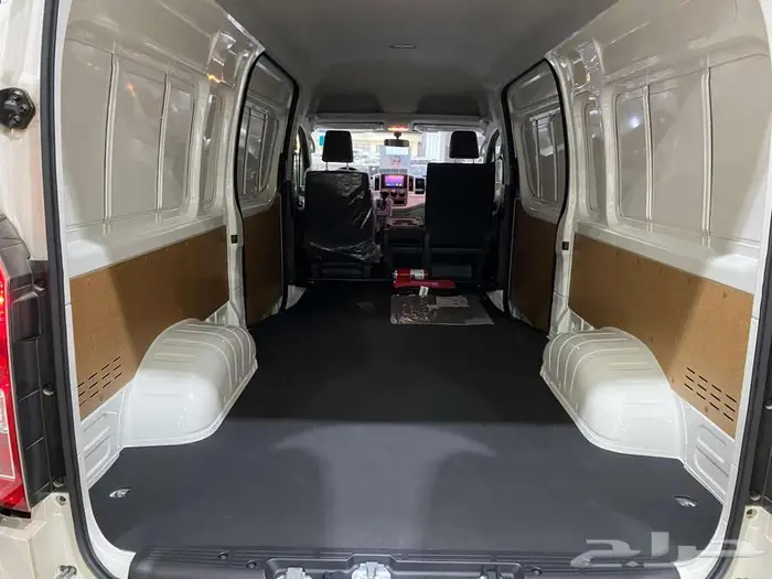 تويوتا هايس بضاعة سقف عالي 2025 ديزل ابيض اوتوماتيك عرض خاص 13